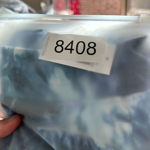 NWT - Old Navy Girls Blue White Tie Dye Joggers Sweatpants - Size Medium/8 - Picture 4 of 4